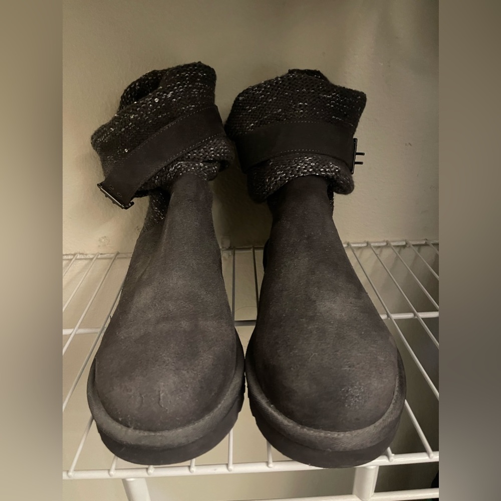 Gray Uggs with Strap